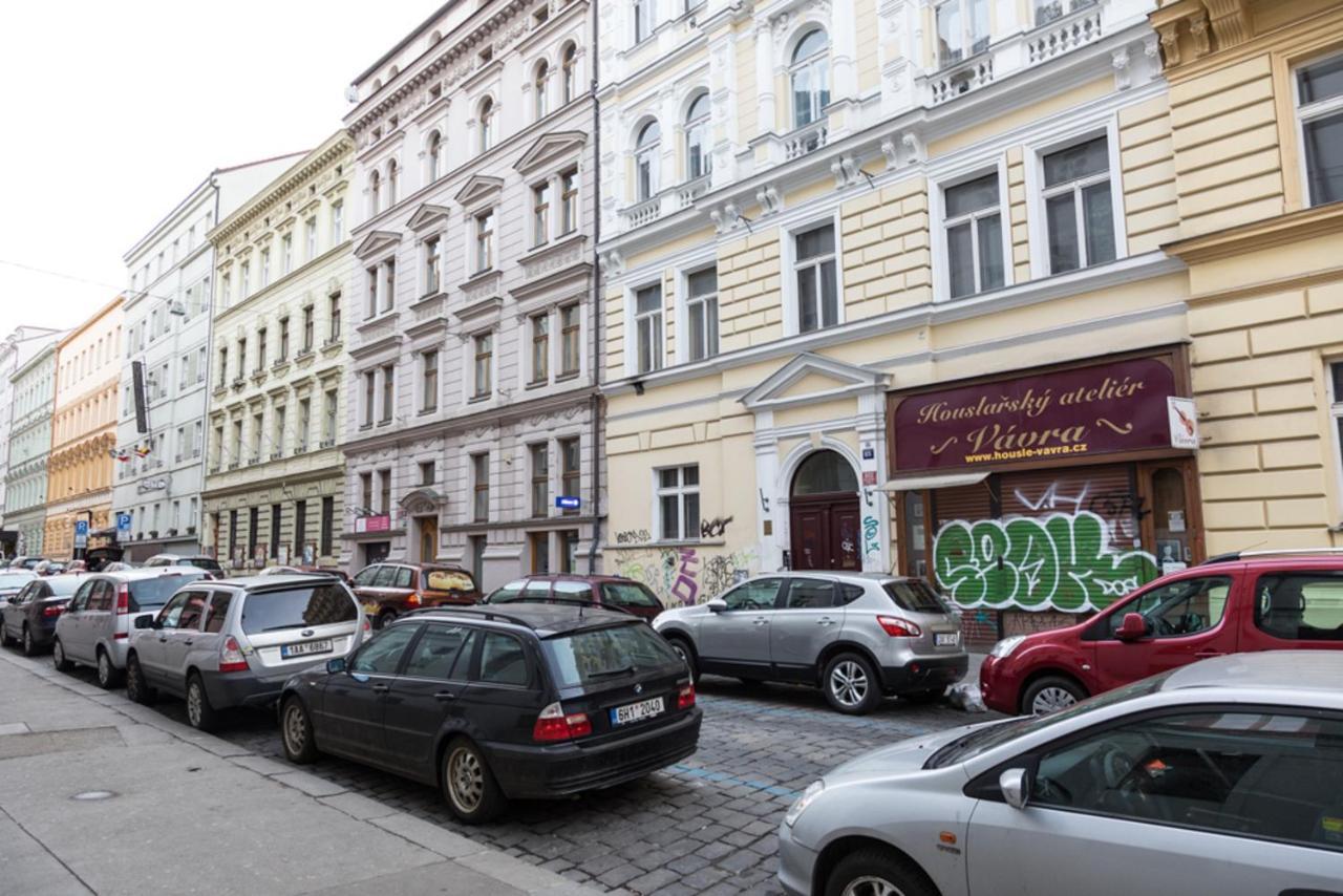 Welcome Apartments On Lublanska Prága Kültér fotó
